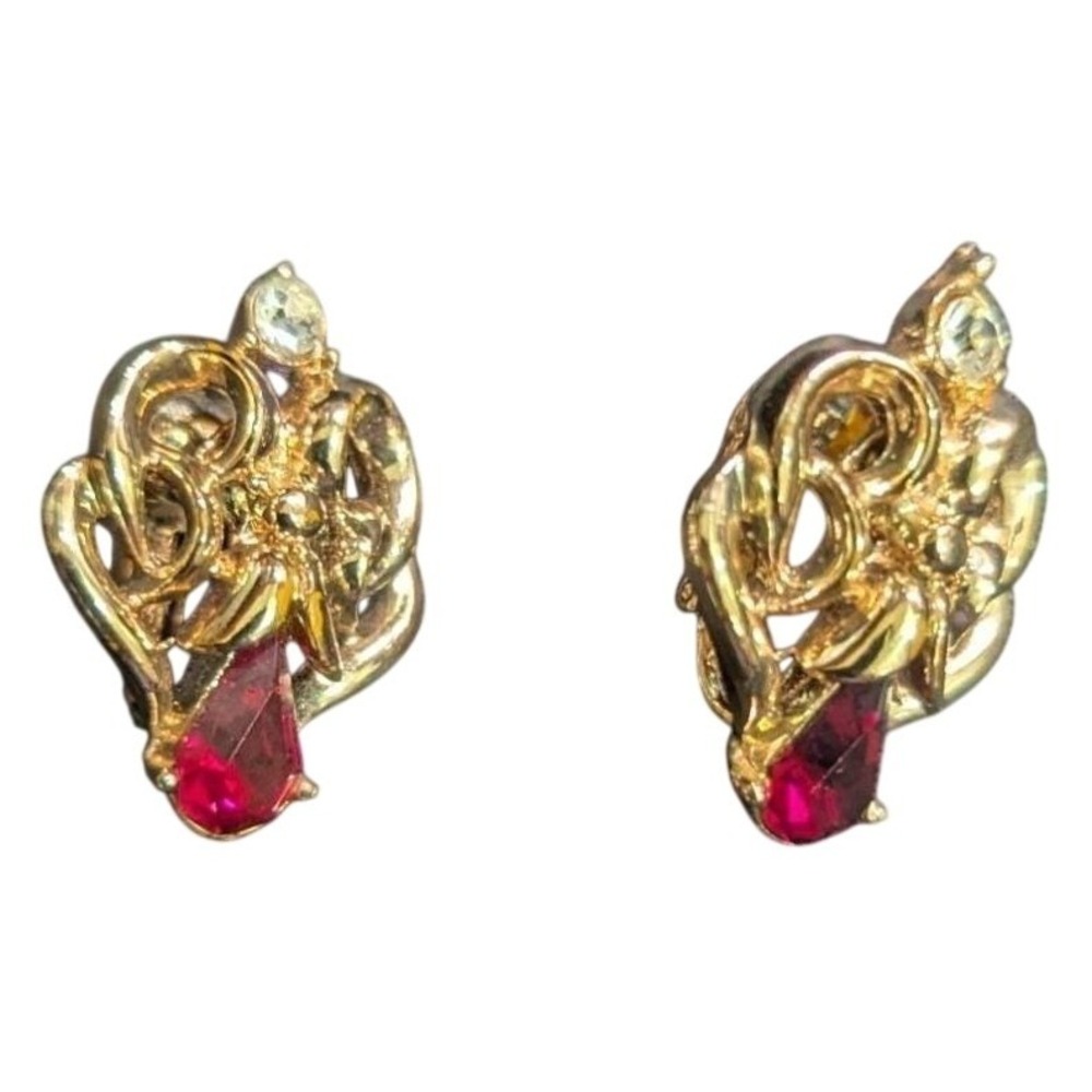 Vintage Coro Gold Tone‎ Clip-On Earrings With Red & Clear Rhinestones Estate